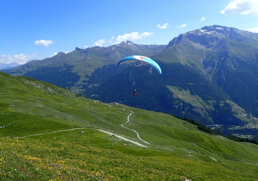 Parapente à Evolène