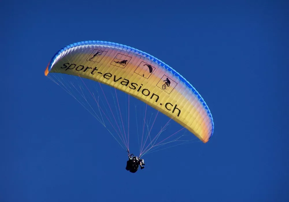 Parapente à Evolène